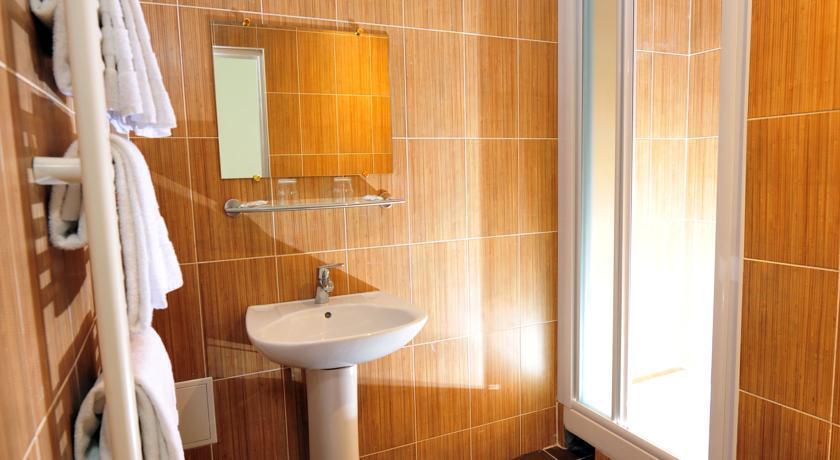 Le Victor Hugo Hotel Montrouge Ngoại thất bức ảnh